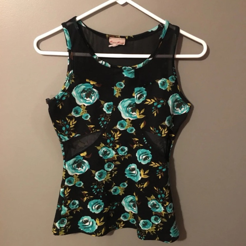 Women’s Top